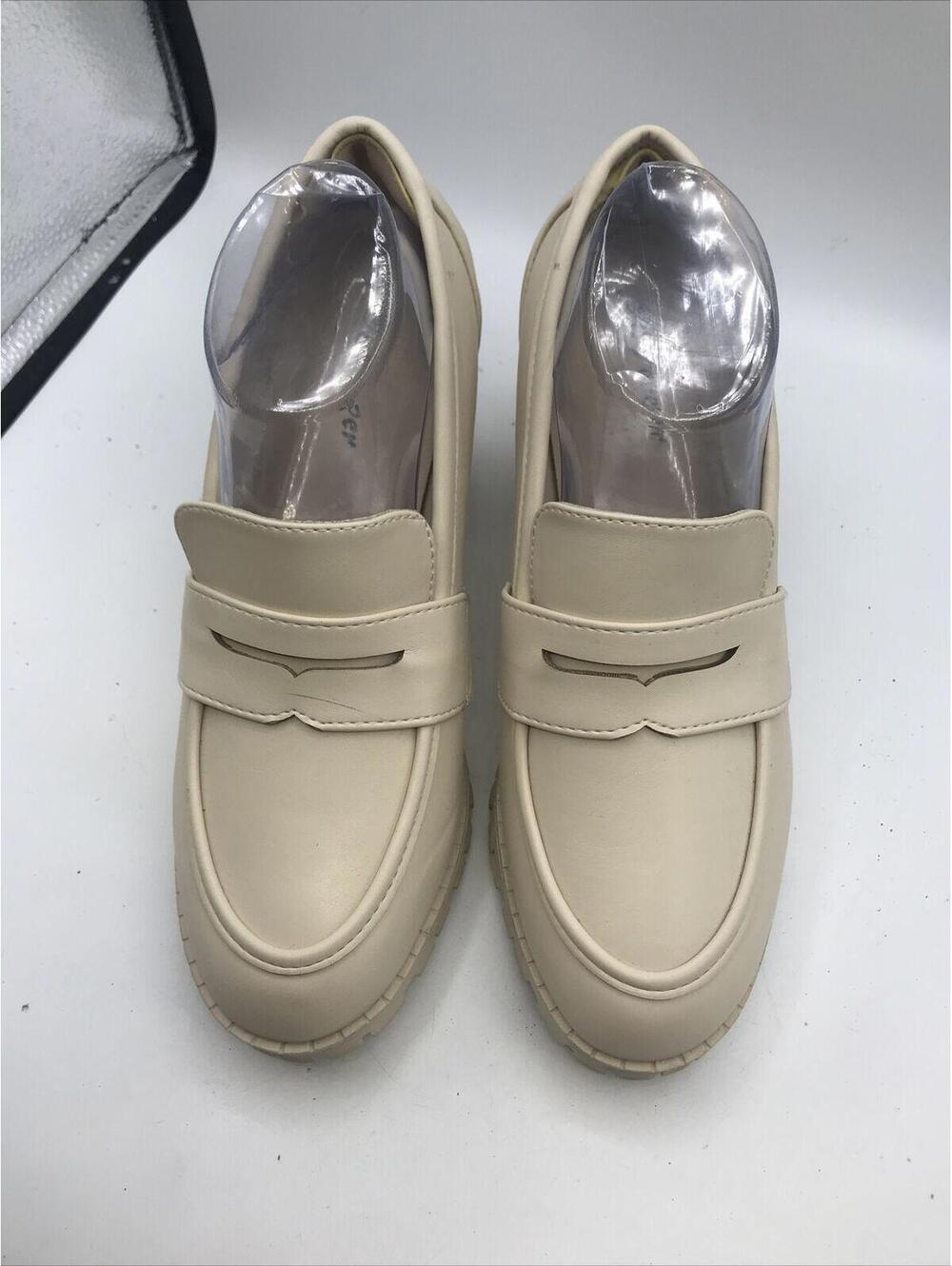 Forever Penny Loafers Women Size 10 Beige Rounded Toe Slip On Chunky Heel - Picture 2 of 12